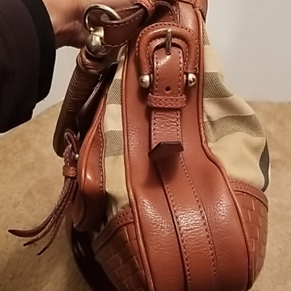 Burberry Shoulder Bag - Picture 15 of 16